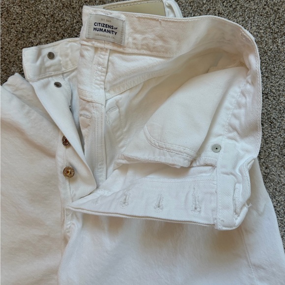 Citizens of Humanity Pina Cropped Low Rise Baggy Cotton Jean in Chalk - Picture 9 of 11